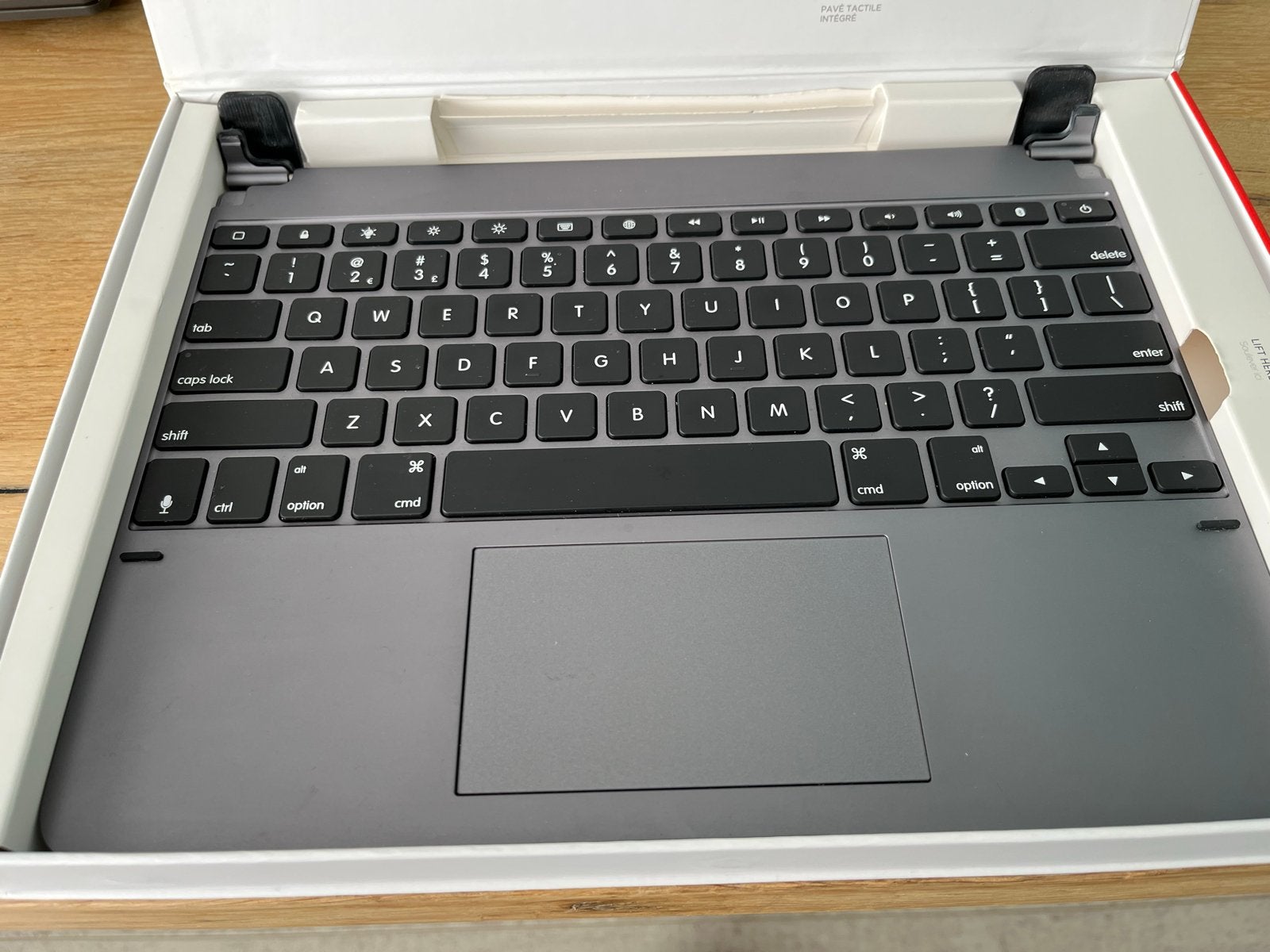 BRYDGE Draadloos Toetsenbord met Trackpad voor iPad Pro 12.9, Ophalen, Zo goed als nieuw, Draadloos, Qwerty