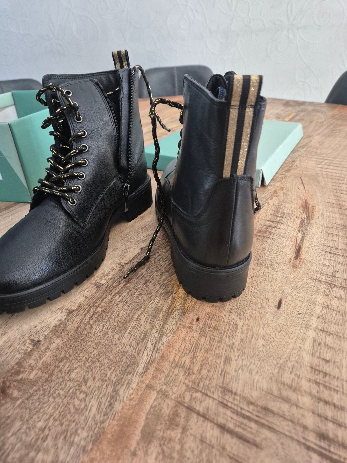Nieuwe zwarte veterlaarzen maat 41, Ophalen of Verzenden, Nieuw
