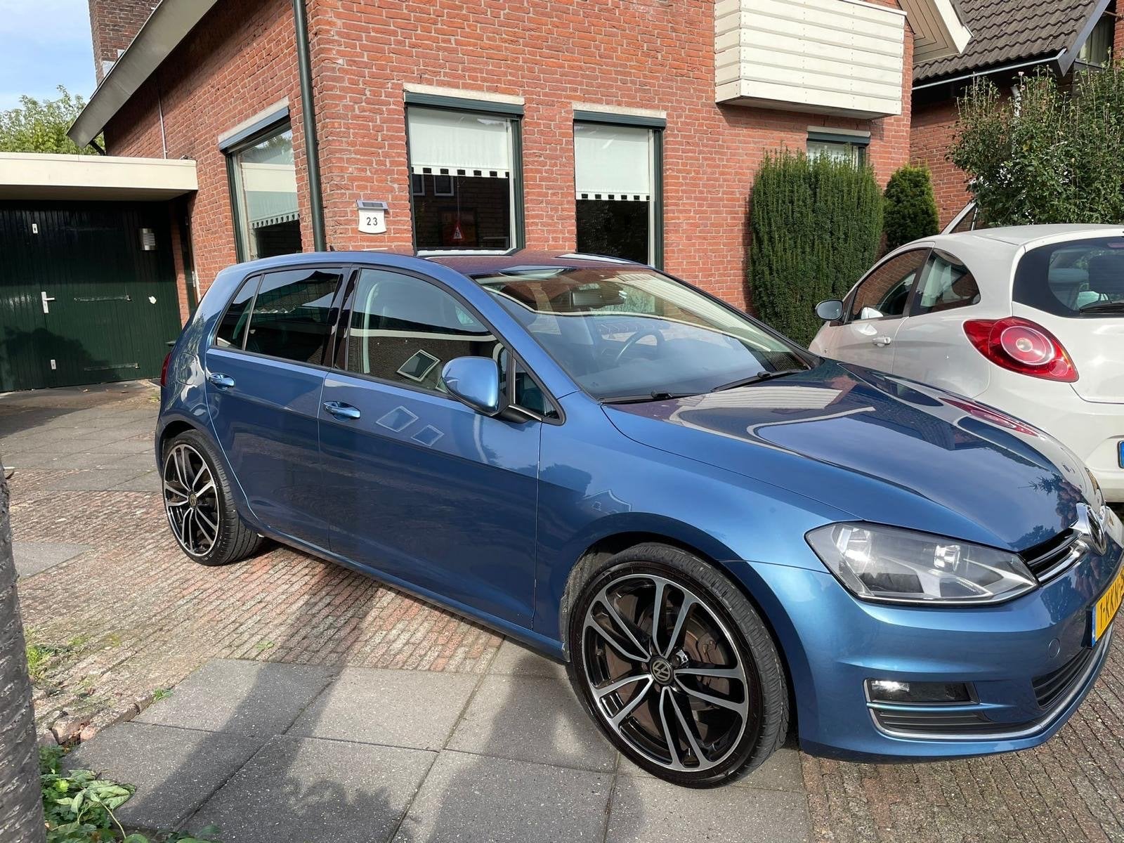 *Schade* Volkswagen Golf 1.4 TSI 103KW 5D 2013 Blauw, Euro 5, Stoelverwarming, Zwart, 4 cilinders