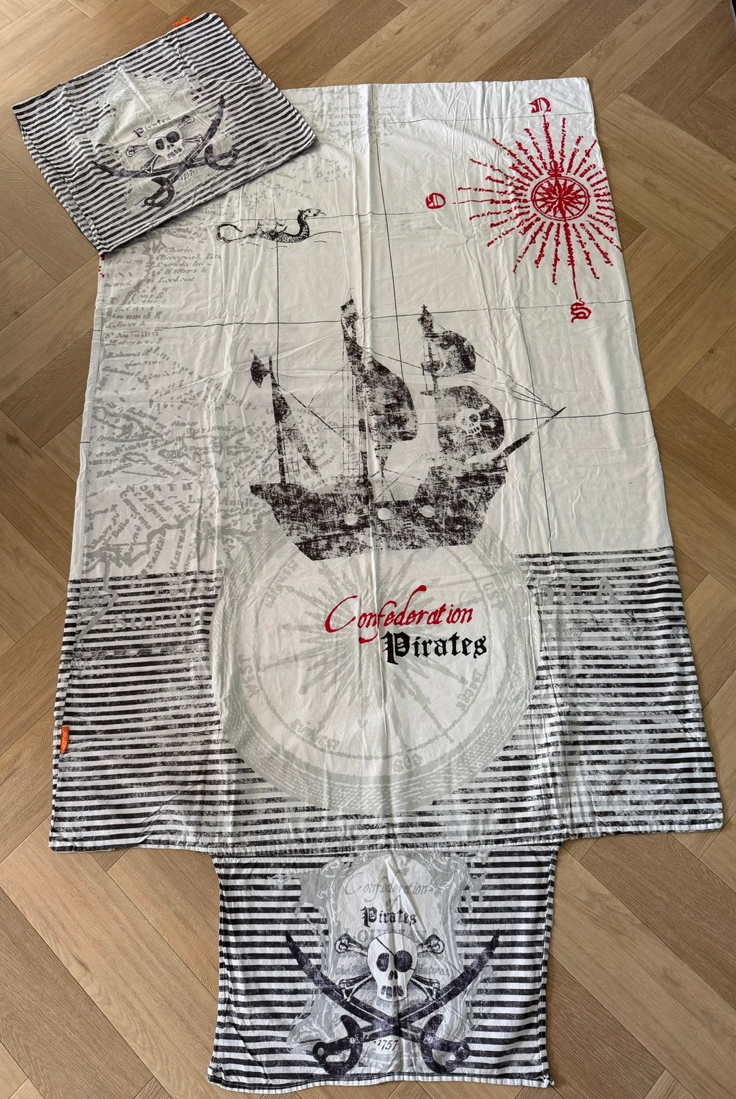 Dekbed overtrek set, piratenschip, 140x200, Jongetje of Meisje, Ophalen of Verzenden, Zo goed als nieuw, Dekbedovertrek