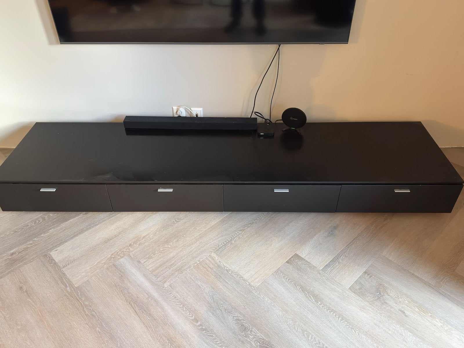 Super Zwart tv-meubel met lades 100 euro, Gebruikt, Ophalen of Verzenden, 200 cm of meer, Minder dan 100 cm