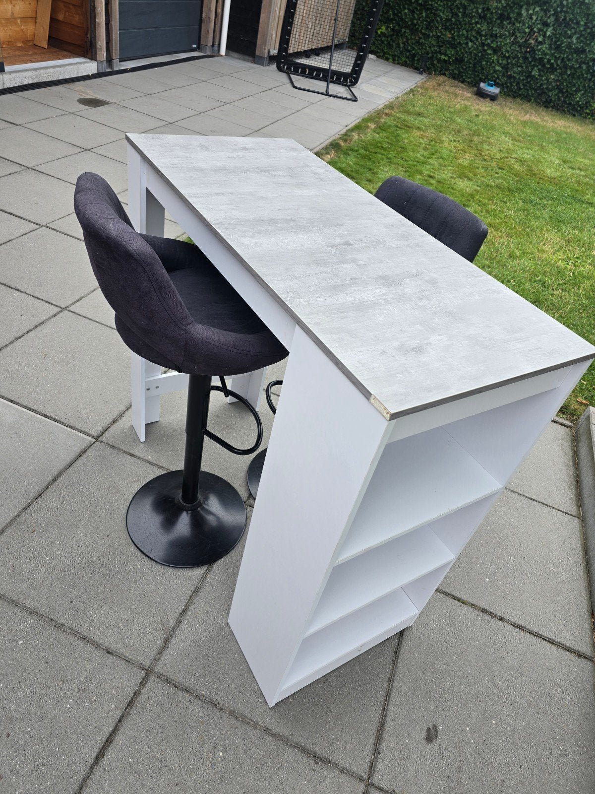 bartafel met krukken, Ophalen, Gebruikt