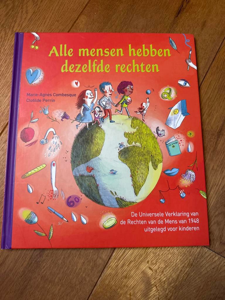 Alle mensen hebben dezelfde rechten - Kinderboek, Ophalen of Verzenden, Zo goed als nieuw, 3 tot 4 jaar