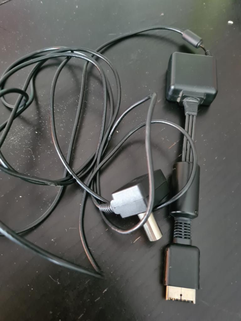 AV-kabel voor PlayStation 1 (PS1) - Composiet, Ophalen of Verzenden, Gebruikt, Minder dan 2 meter, Overige kabels
