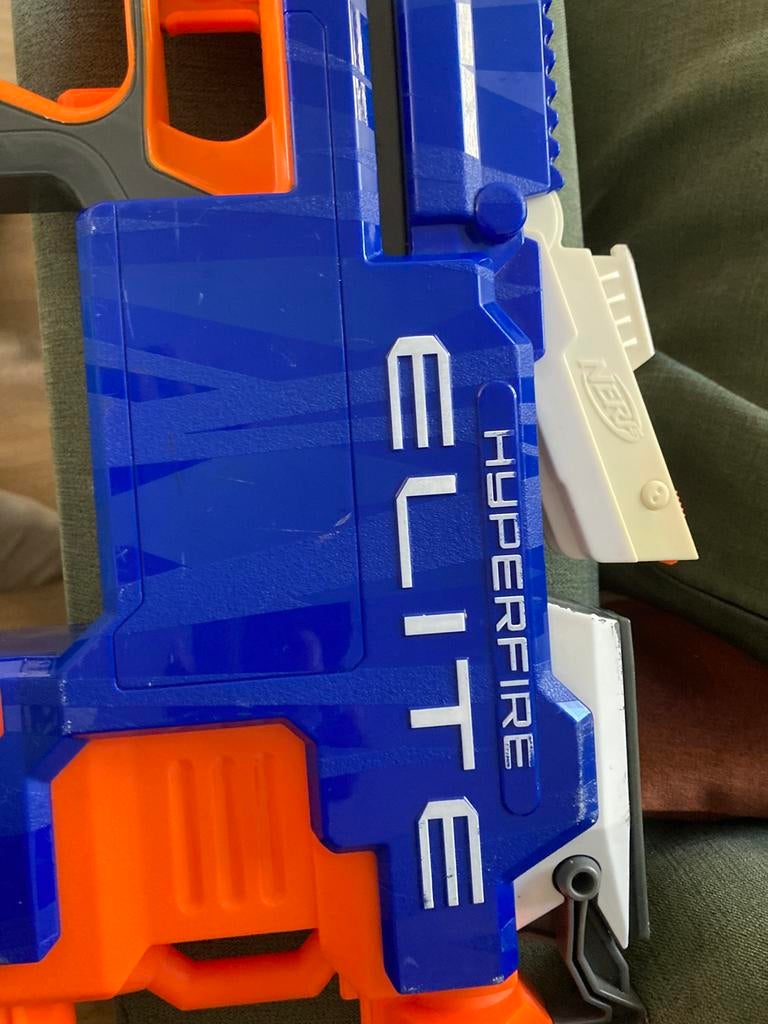 Mooie nerf gun, Ophalen of Verzenden, Gebruikt