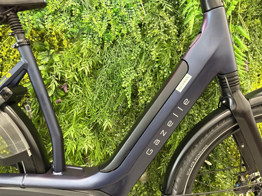 Gazelle Avignon C8 | Bosch Middenmot | 500Wh | 57cm | 2870km, Wilhelminaweg 8, 6951 BP Dieren (NL), Info@gazelle.nl, Ophalen of Verzenden