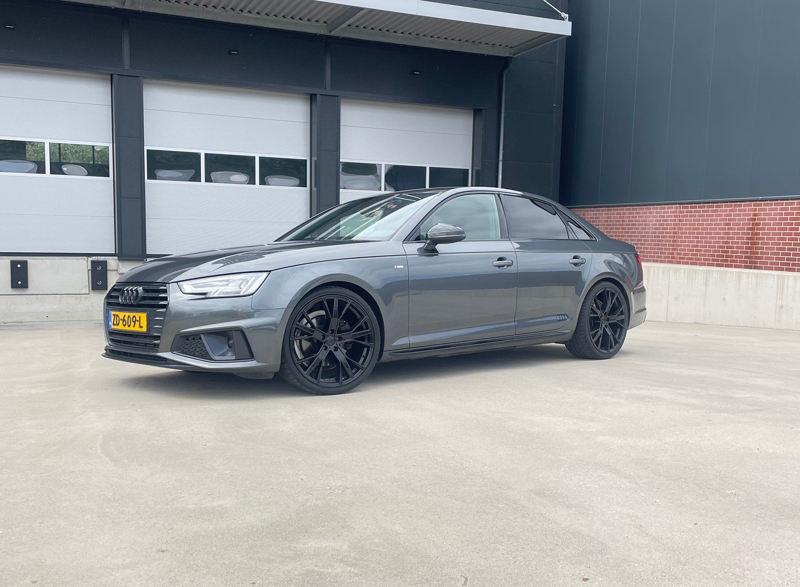 Audi A4 2.0 TFSI MHEV Aut. 3x S line 2e Eig. Dealer OH. 2019, Auto's, Audi, 1984 cc, A4, 75 €/maand, Bluetooth