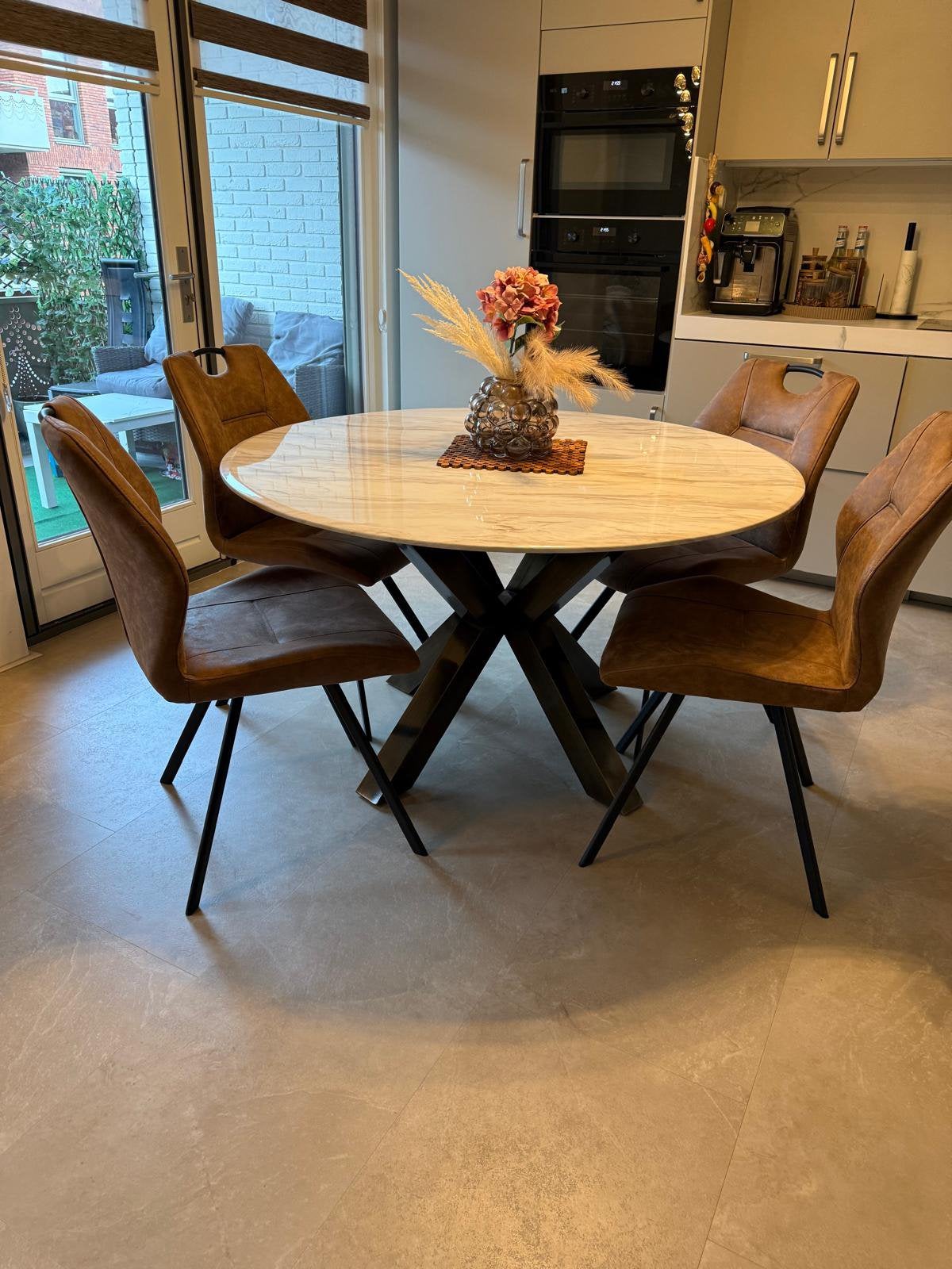 Eettafel + salontafel ( zonder stoelen ), Ophalen, Zo goed als nieuw