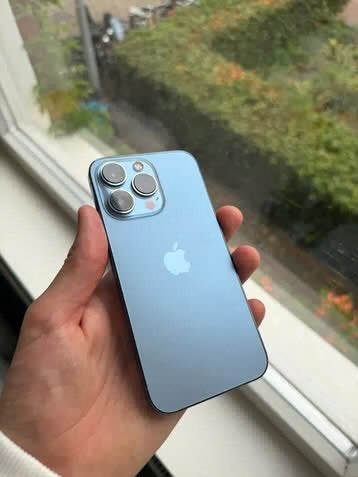 iPhone 13 Pro - Blauw - 100 % battarijconditie - refurbished, Blauw, Ophalen of Verzenden, IPhone 13 Pro, 128 GB
