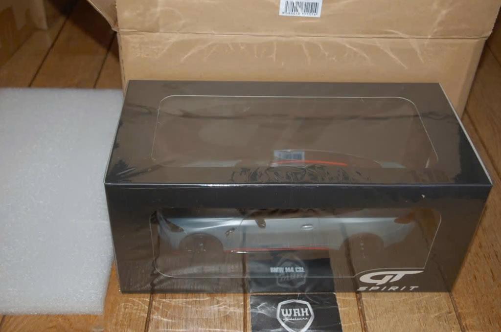1:18 BMW M4 CSL 2022 grey matt GT spirit GT427 in box WRH, Hobby en Vrije tijd, Modelauto's | 1:18, Verzenden, Zo goed als nieuw