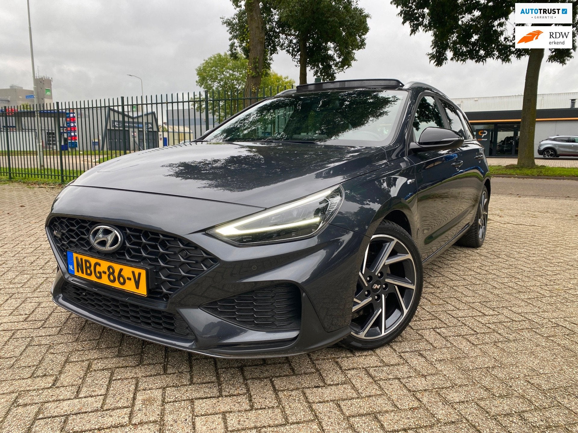 Hyundai I30 Wagon 1.5 T-GDi MHEV N Line Camere Pano Cruise S, Auto's, Dealer onderhouden, Gebruikt, Euro 6, 4 cilinders