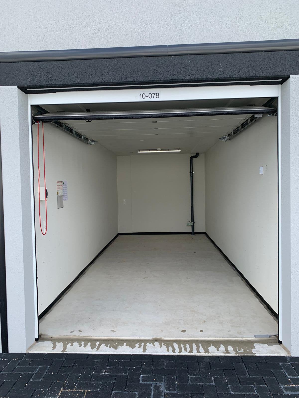 Garagebox 21 m² te huur – Begane grond – Rotterdam Hordijk