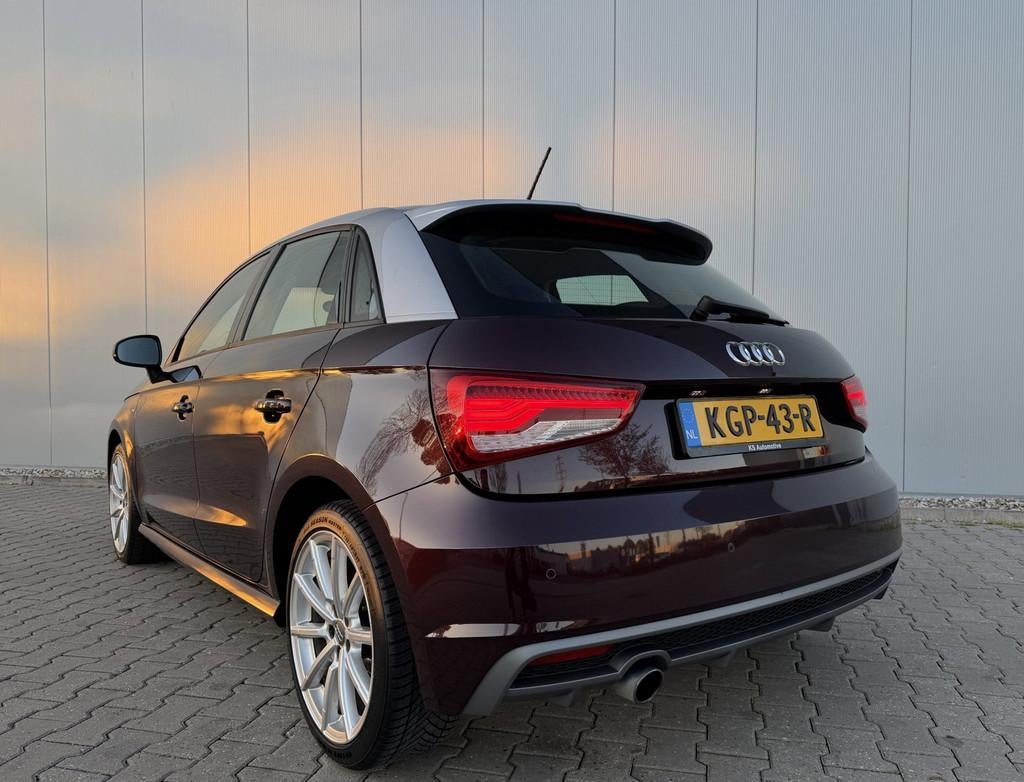 Audi A1 SPORTBACK 1.0 TFSI 95PK S-LINE Automaat LED, Euro 6, 23 km/l, Bedrijf, Grijs