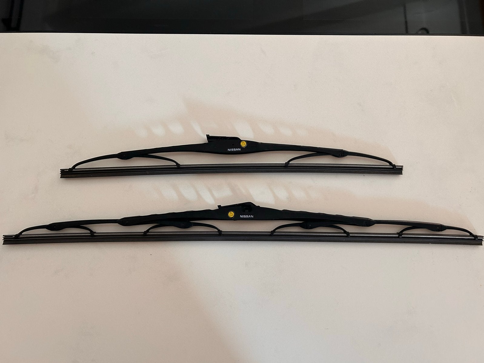 Ruitenwissers 550 mm en 400 mm - Nissan (Gebruikt), Auto-onderdelen, Ophalen of Verzenden, Gebruikt, Nissan