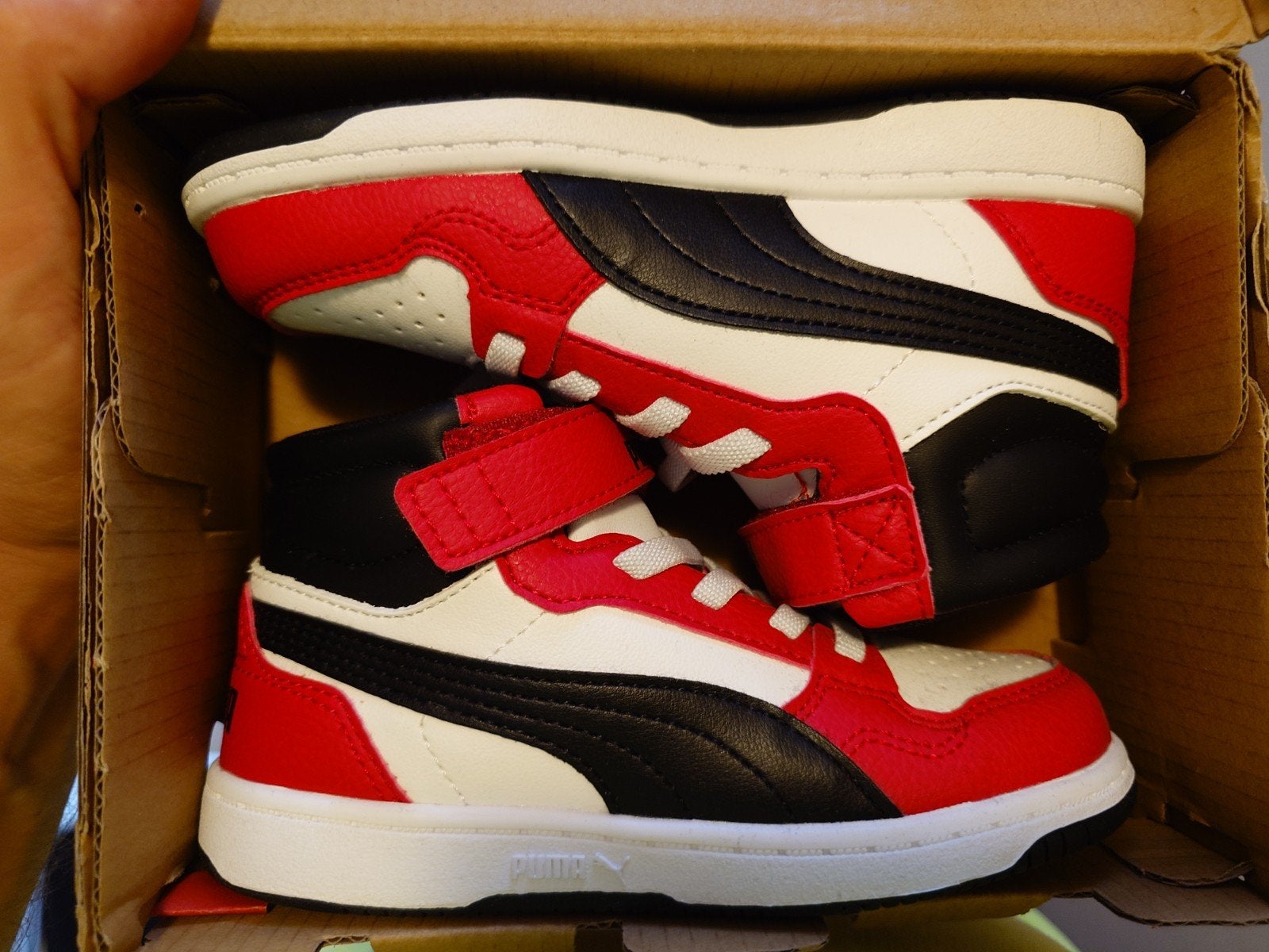 Nieuwe Puma Kinderschoenen Maat 27 (Rood/Wit/Zwart), Ophalen, Puma, Nieuw, Jongen of Meisje