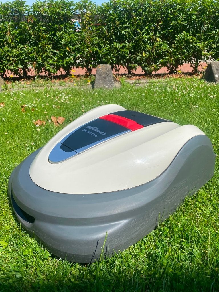 Honda HRM3000 Robotmaaier, Ophalen, Minder dan 30 cm