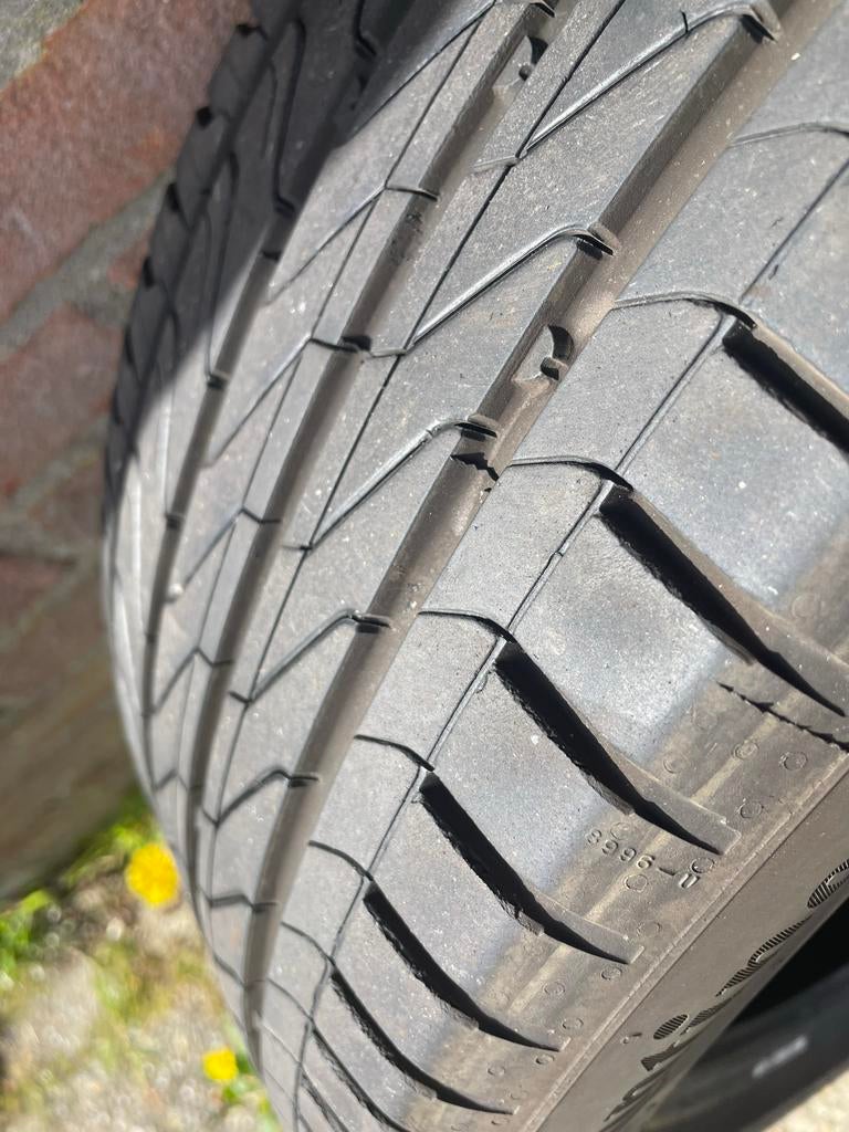 Continental UltraContact band 215/45 R16, Auto-onderdelen, Banden en Velgen, Ophalen, 16 inch, Band(en), Personenwagen