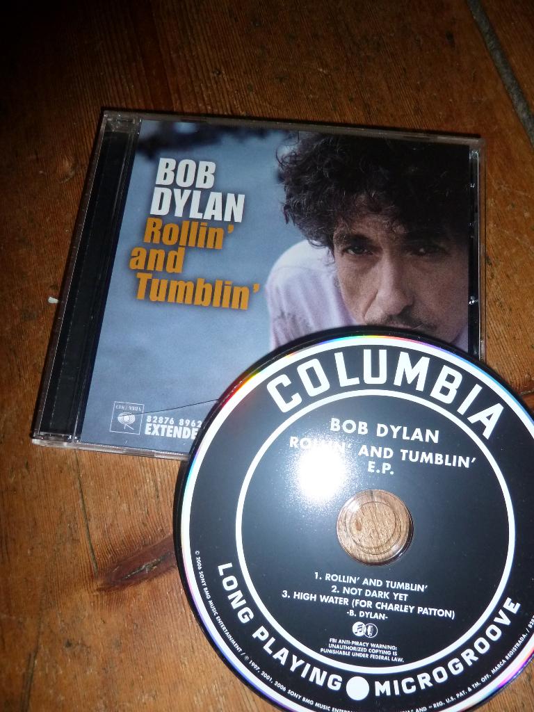 cd Bob Dylan Rollin' & Tumblin' + 2 tracks 1 EP cd single, Cd's en Dvd's, Cd's | Pop, Zo goed als nieuw, Ophalen of Verzenden