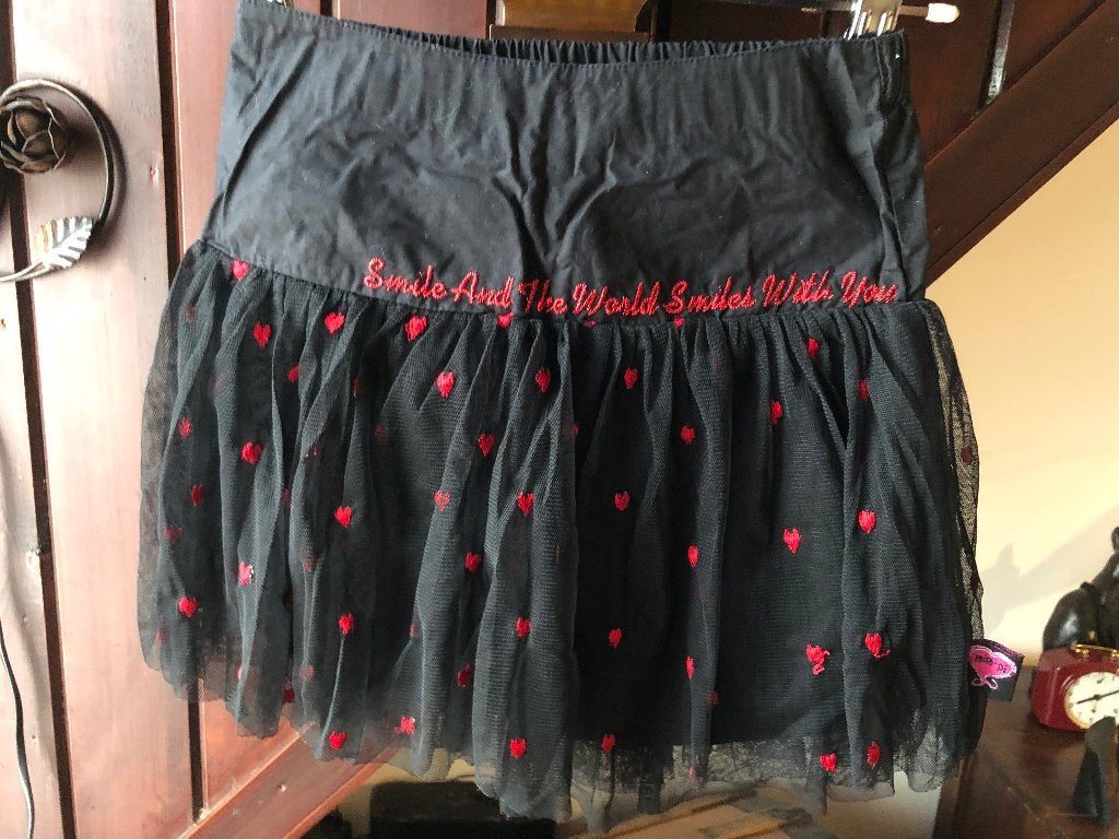 Mim-pi zwart met rood geborduurd tule rokje maat 104, Meisje, Ophalen of Verzenden, Zo goed als nieuw, Jurk of Rok