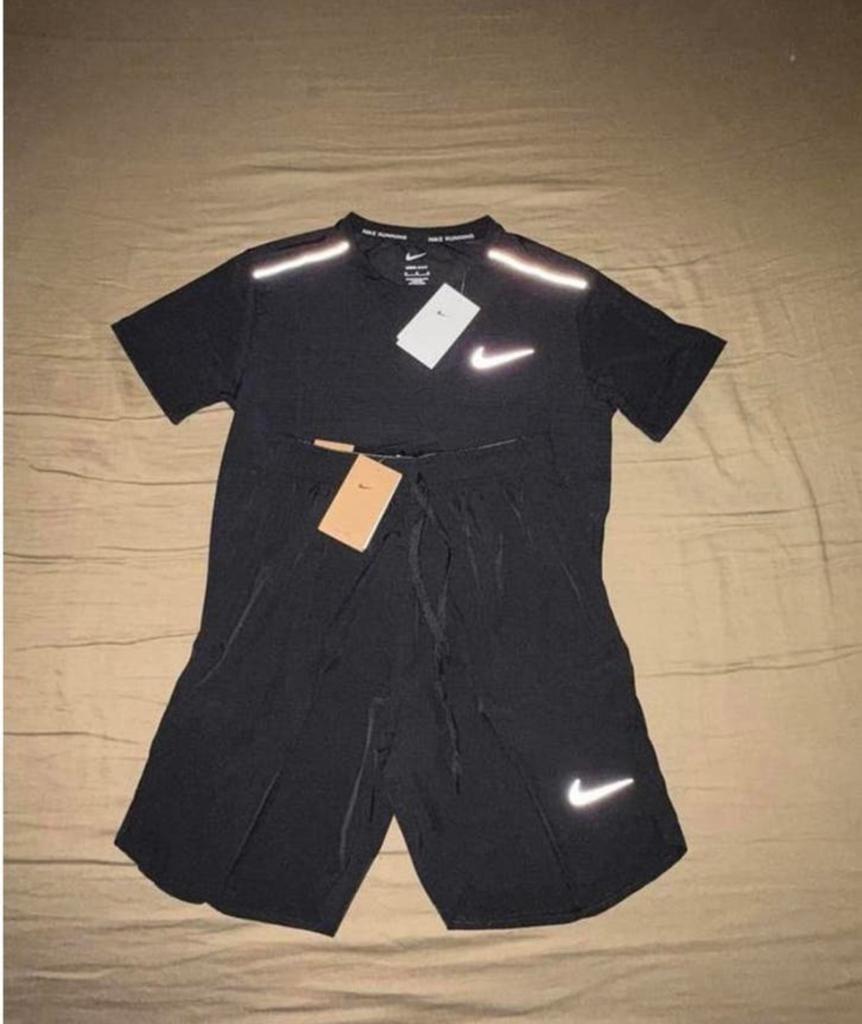 Nike miller setje, Overige kleuren, Overige maten, Ophalen of Verzenden, Zo goed als nieuw