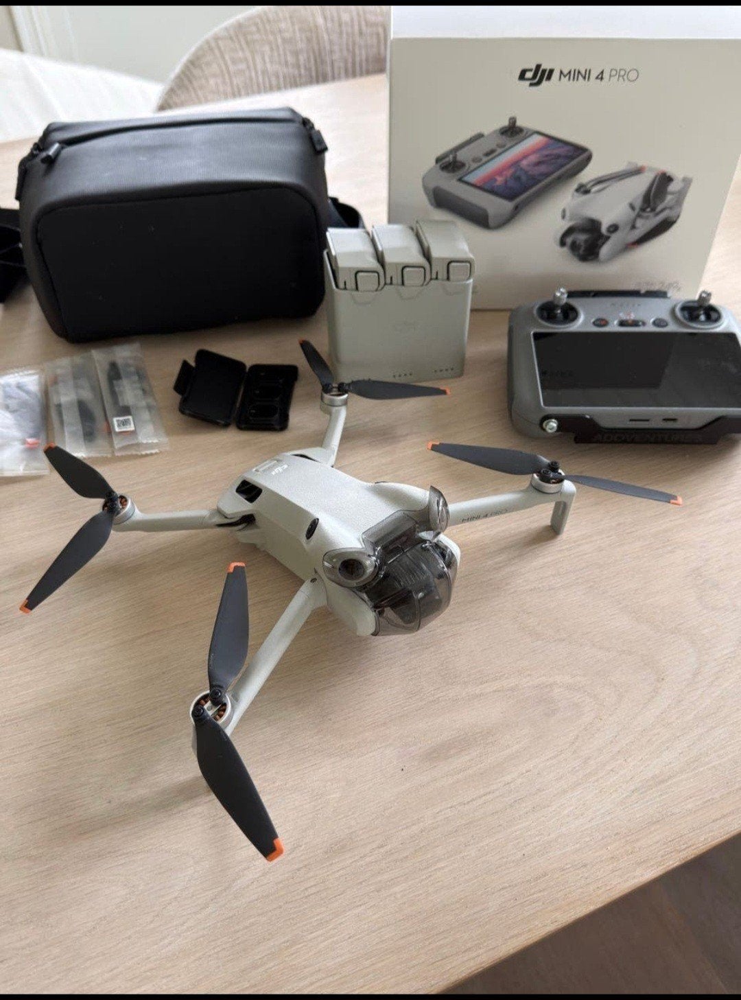 Dji mini 4 pro fly more combo, Cameradrone, Extra accu('s), Nieuw, Meer dan 10 kilometer