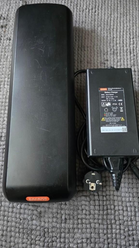 Bafang accu met oplader (BT C01.450.UC), Ophalen of Verzenden, Gebruikt