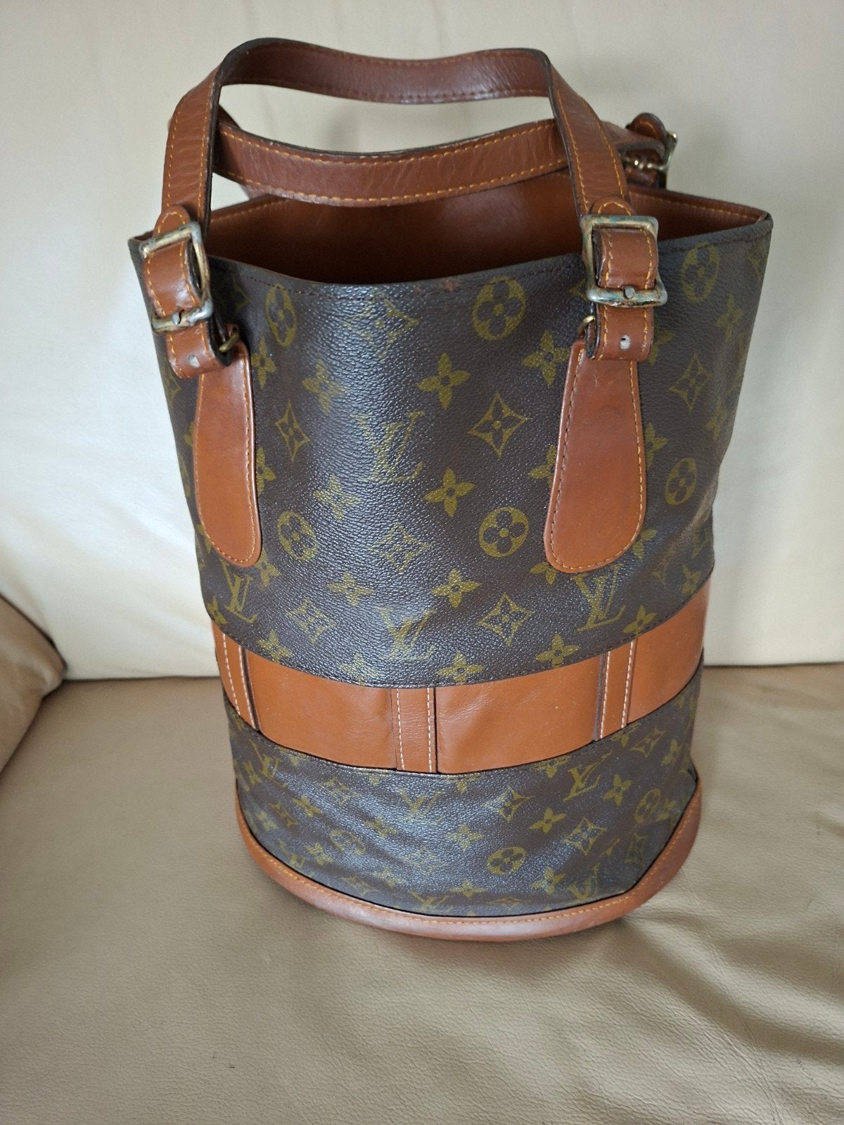 ​Vintage Louis Vuitton "The French Company" Bucket Bag, Ophalen of Verzenden, Gebruikt, Bruin, Shopper
