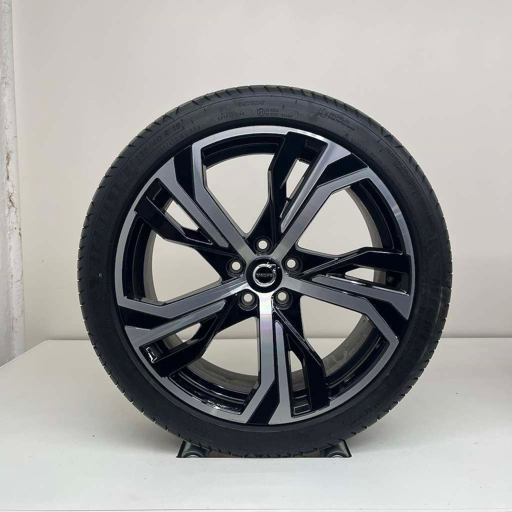 Volvo V60/S60 - 19 inch - zomerbanden, 19 inch, Gebruikt, Banden en Velgen, Ophalen of Verzenden