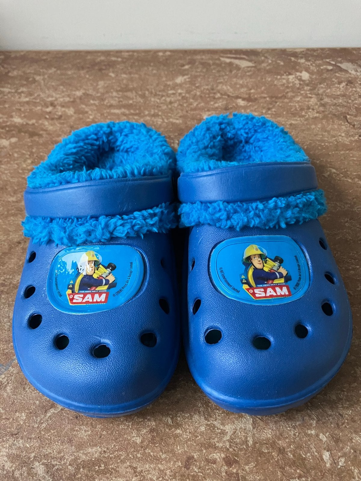 Brandweerman Sam nep-Crocs met voering - Maat 30/31, Kinderen en Baby's, Ophalen, Gebruikt, Jongen, Schoenen