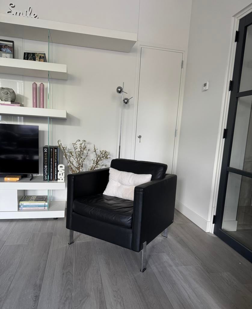 De Sede zwart leren stoel / fauteuil, Ophalen, Zo goed als nieuw, 75 tot 100 cm, 50 tot 75 cm