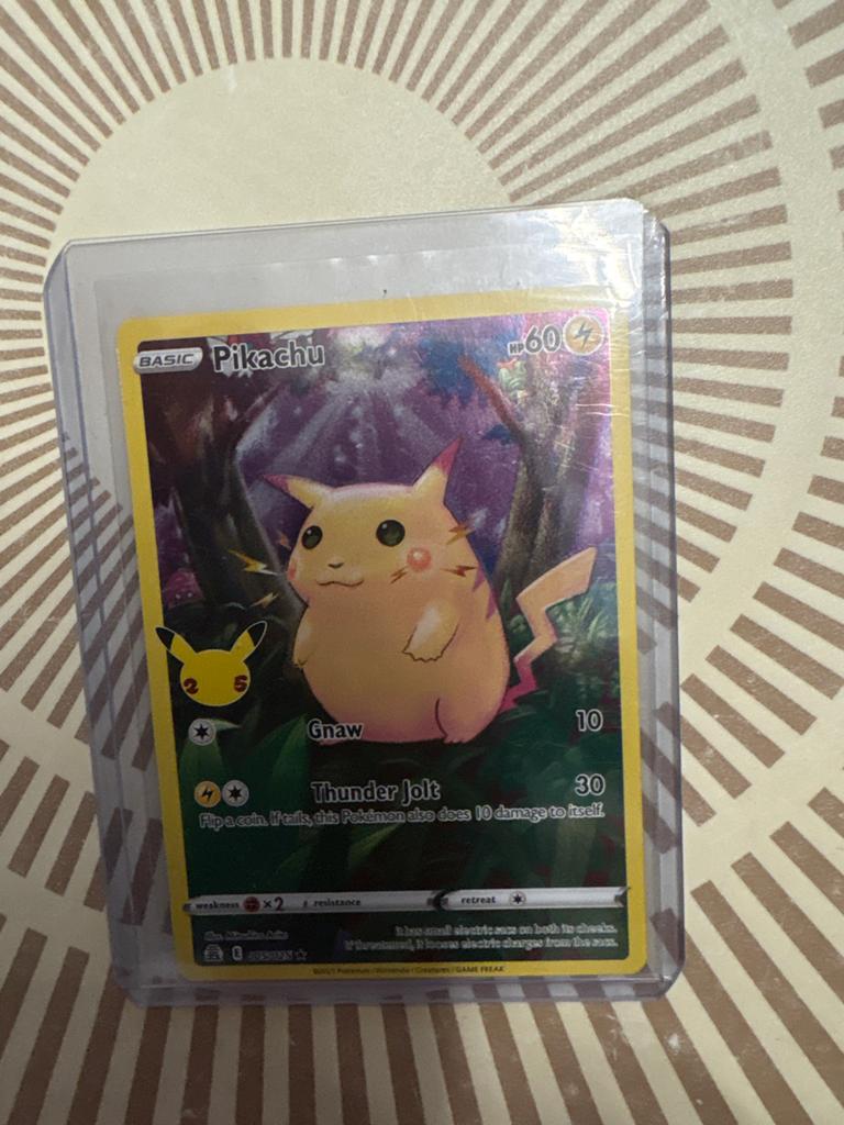Pikachu Celebrations 25th Anniversary Pokémon Kaart, Ophalen of Verzenden, Zo goed als nieuw, Losse kaart