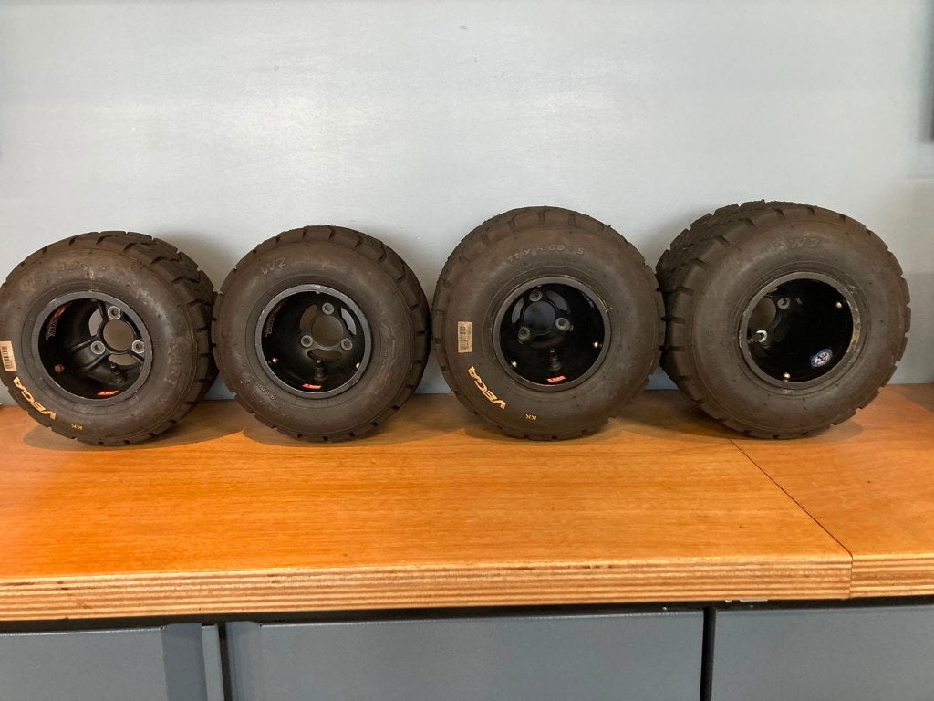 DWT regenbandenset, Ophalen of Verzenden, Gebruikt, Onderdelen Kart