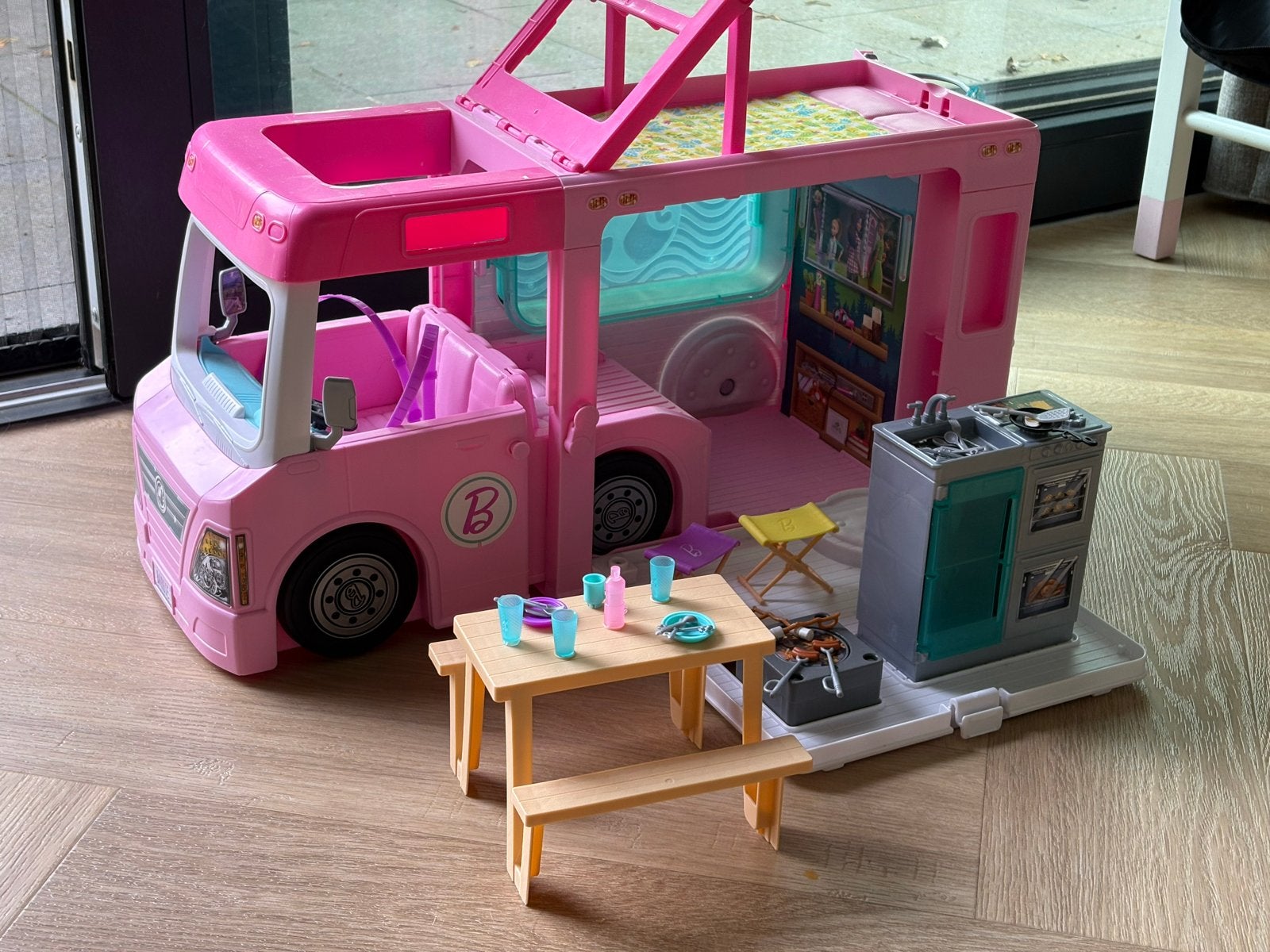 Barbie Camper met accessoires, Ophalen, Zo goed als nieuw