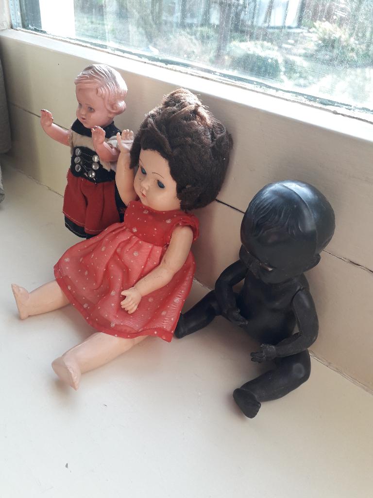 Drie vintage popjes voor 1 prijs: Rosebud black/white/Swiss, Ophalen of Verzenden, Gebruikt, Pop