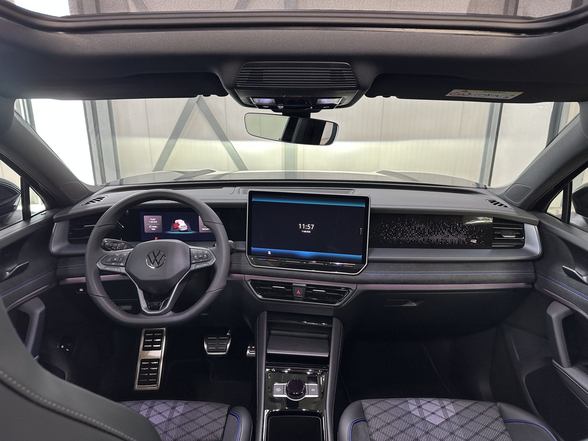 Volkswagen Tayron 1.5 eHybrid R-Line Edition 272pk | Groot s, Auto's, Zwart, 4 cilinders, Leder en Stof, Zwart