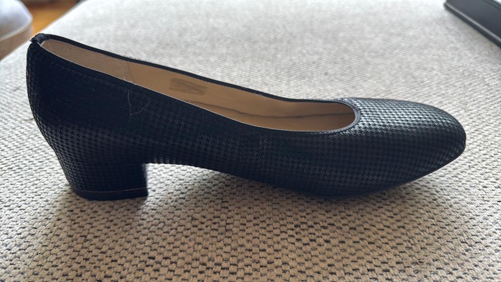 Zwarte pumps/ballerina’s van Ara (maat 7,5), Ophalen, Zo goed als nieuw, Zwart, Ballerina's