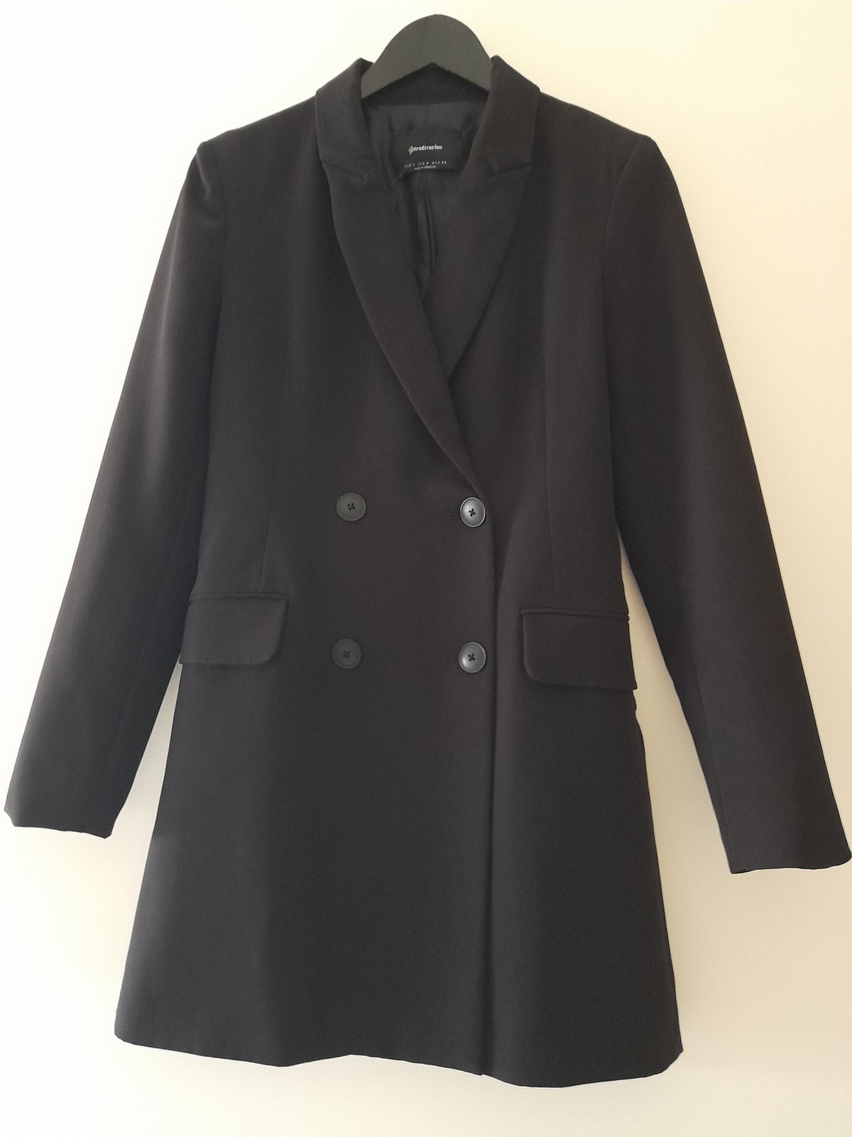 Elegante zwarte blazer van Stradivarius.  Maat S., Zwart, Ophalen of Verzenden, Zo goed als nieuw, Jasje