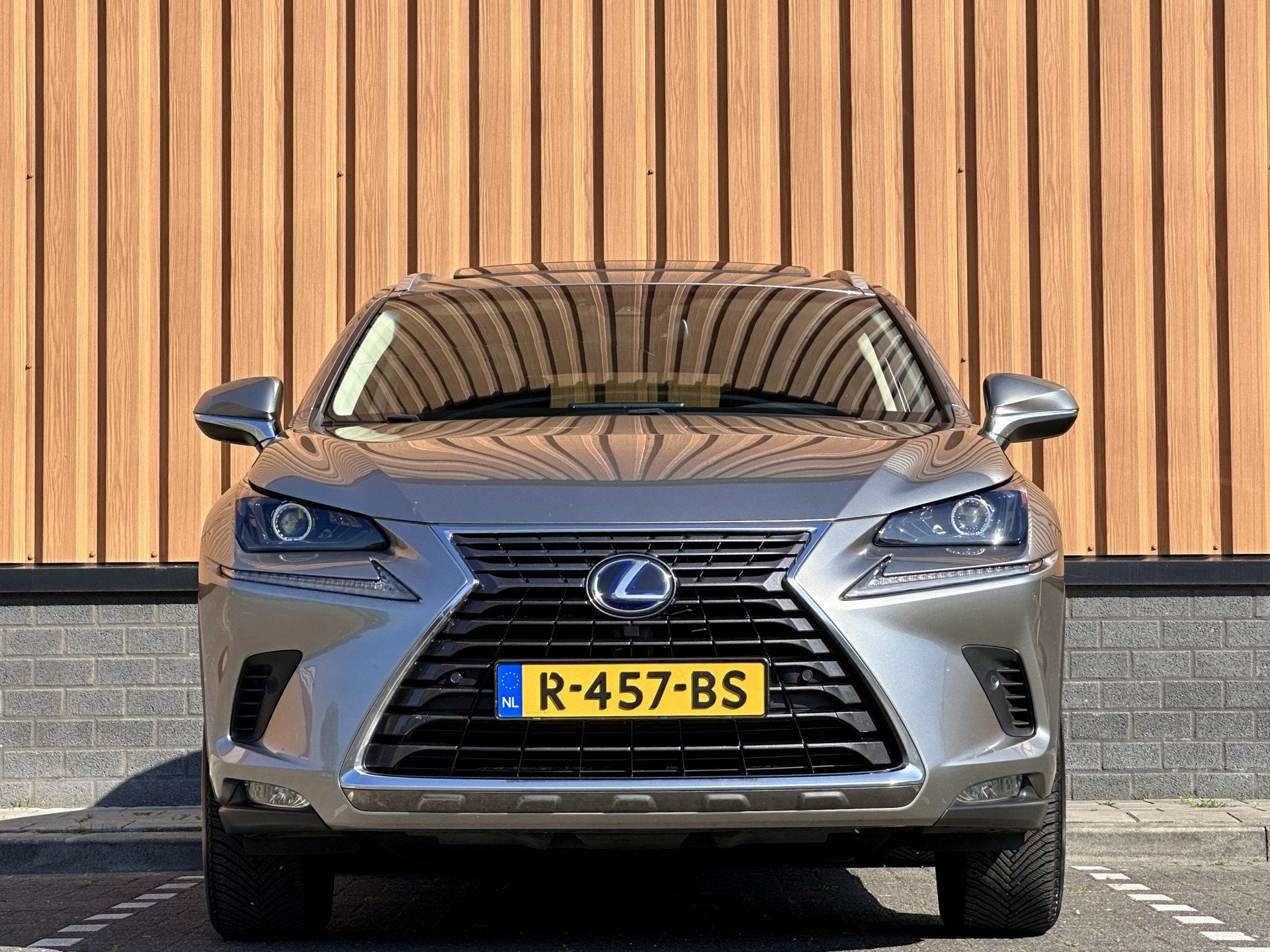 Lexus NX 300h AWD Luxury Line | Schuif/Kanteldak | Cruise Co, Auto's, Automaat, 1760 kg, Leder, Bedrijf