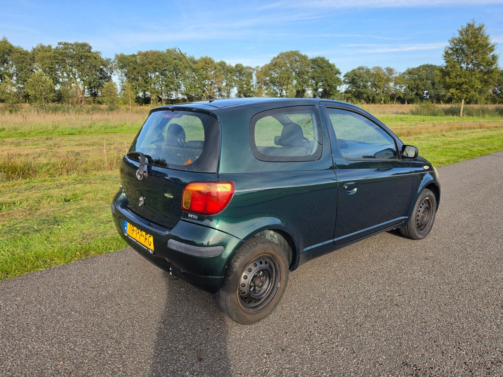 Toyota Yaris 1.0 16V Vvti Niewe APK 3DR Terra 2004, Auto's, 31 €/maand, 4 cilinders, 400 kg, 855 kg