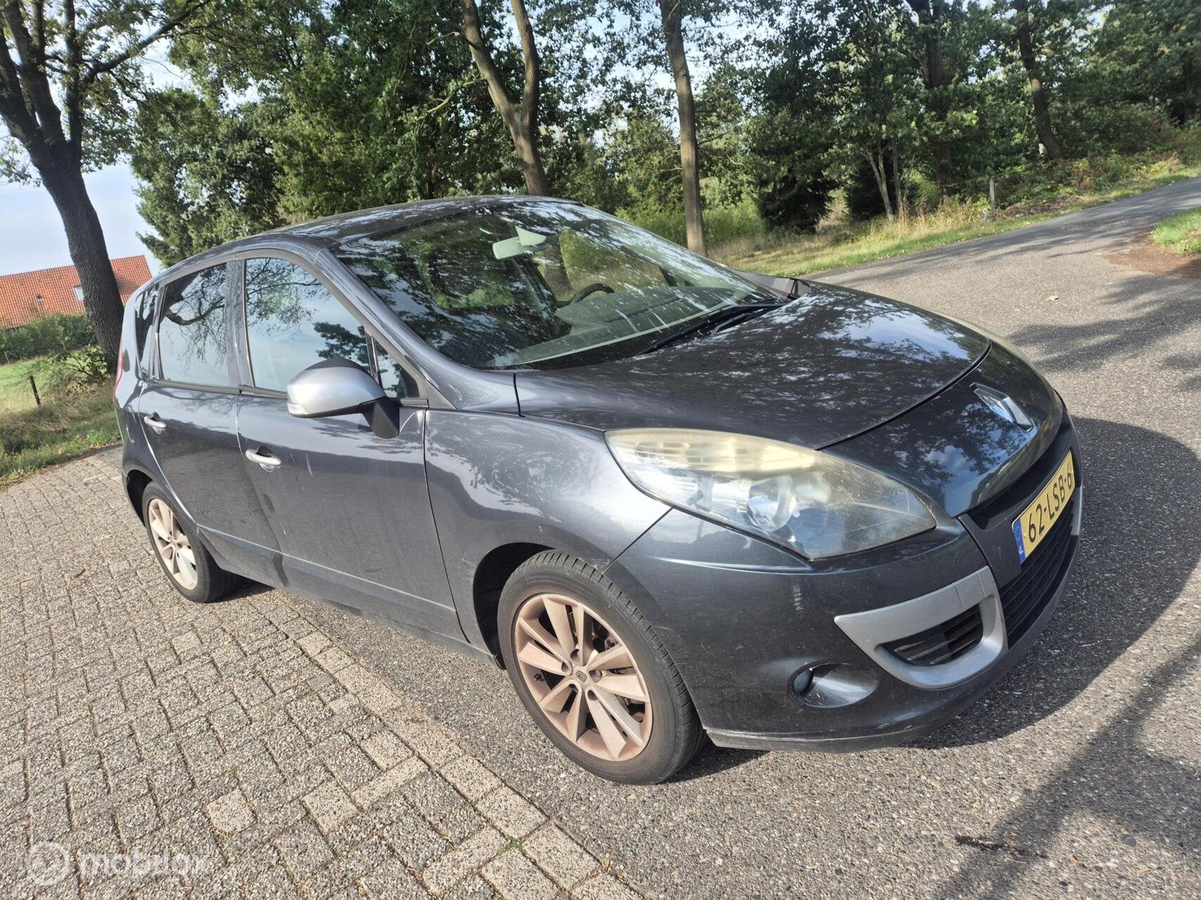 Renault Scenic 1.4 TCE Celsium airco, Voorwielaandrijving, Euro 5, Gebruikt, 1295 kg