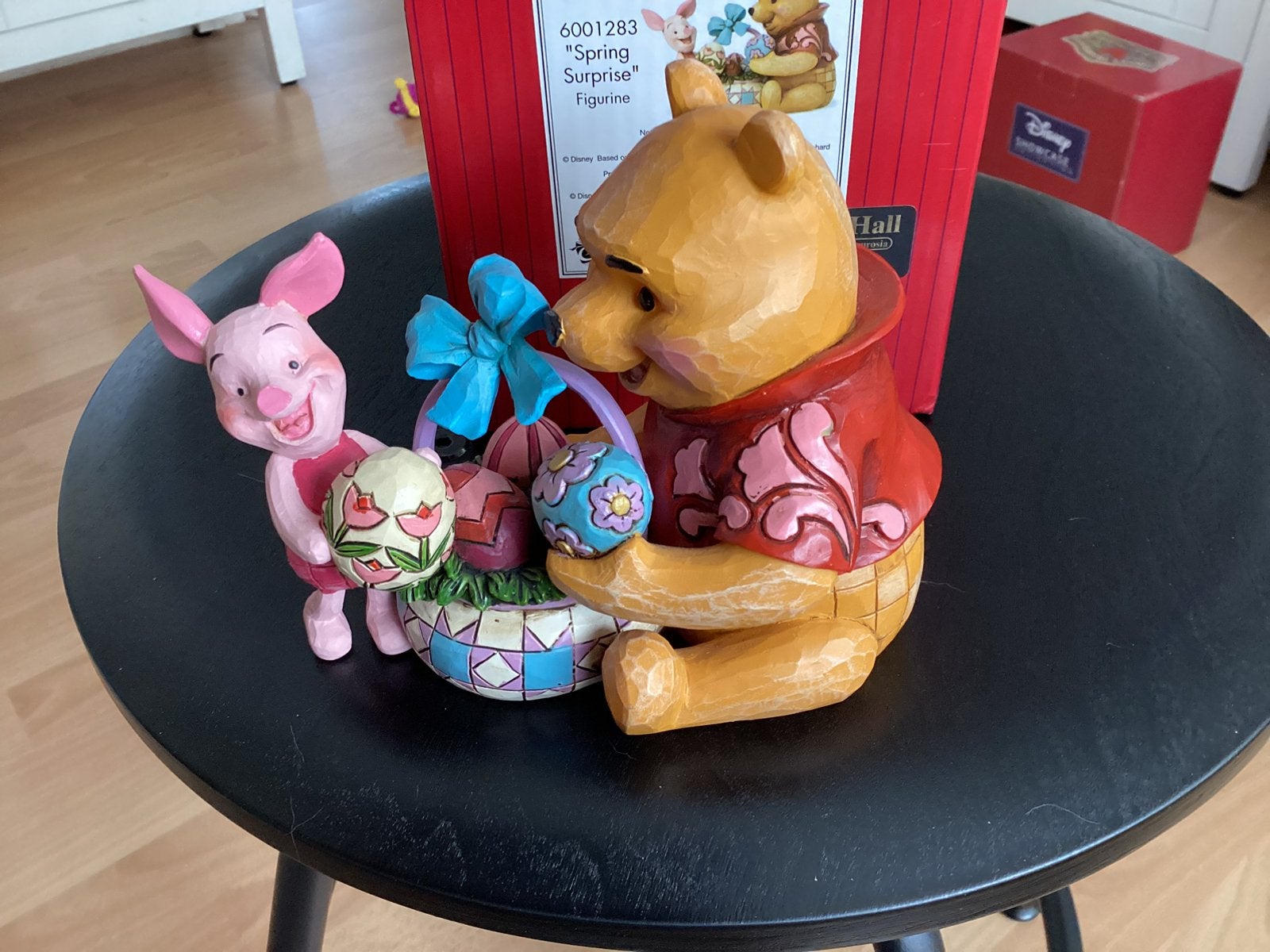 Disney traditions winnie de pooh en knorretje paasbeed, Ophalen of Verzenden, Winnie de Poeh of vrienden, Zo goed als nieuw, Beeldje of Figuurtje
