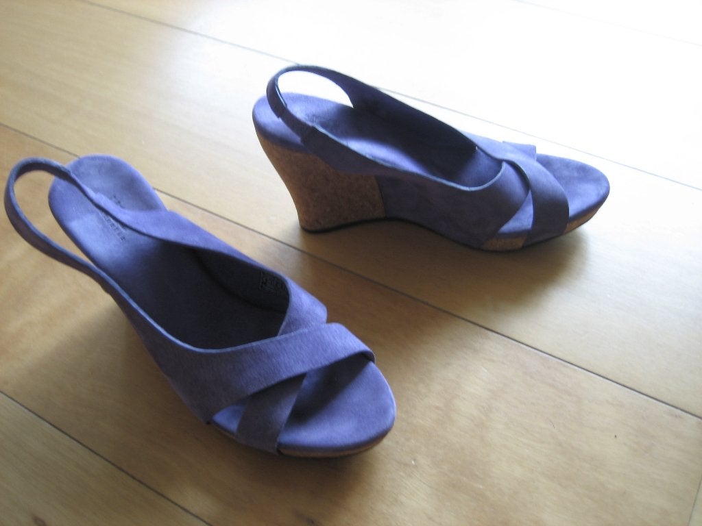 Comfortabele paars suede sandaal met sleehak UGG 37 snazzeys, UGG, Overige kleuren, Nieuw, Sandalen of Muiltjes