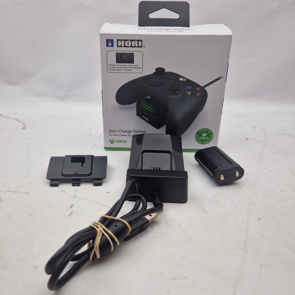 Hori Solo Charge Station - Xbox Series X|S/Xbox One Nu €9.99, 1 speler, Racen en Vliegen, Ophalen of Verzenden, Zo goed als nieuw