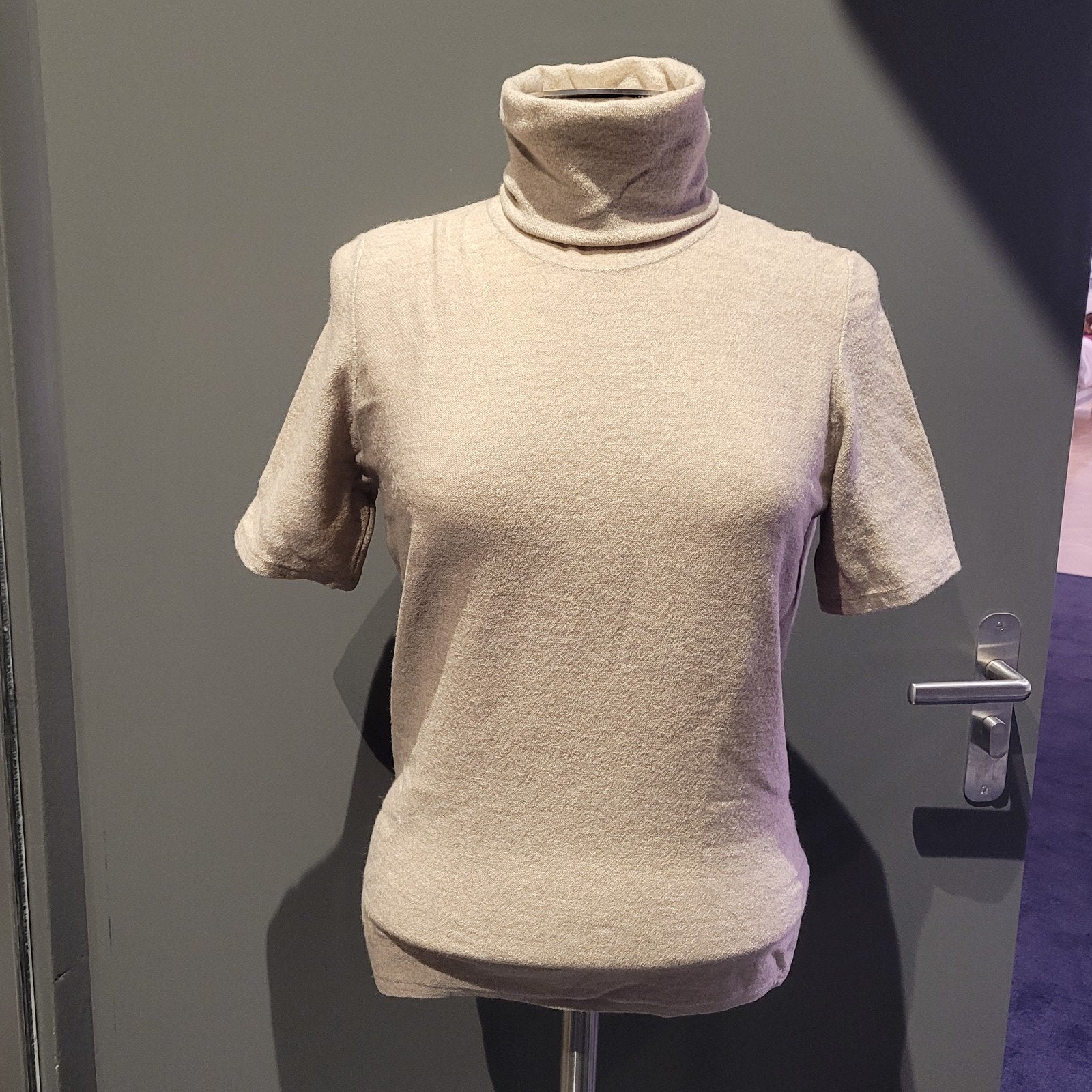 Beige wol stretch coltrui met korte mouwen maat large, Kleding | Dames, Beige, Maat 42/44 (L), Zo goed als nieuw, Verzenden