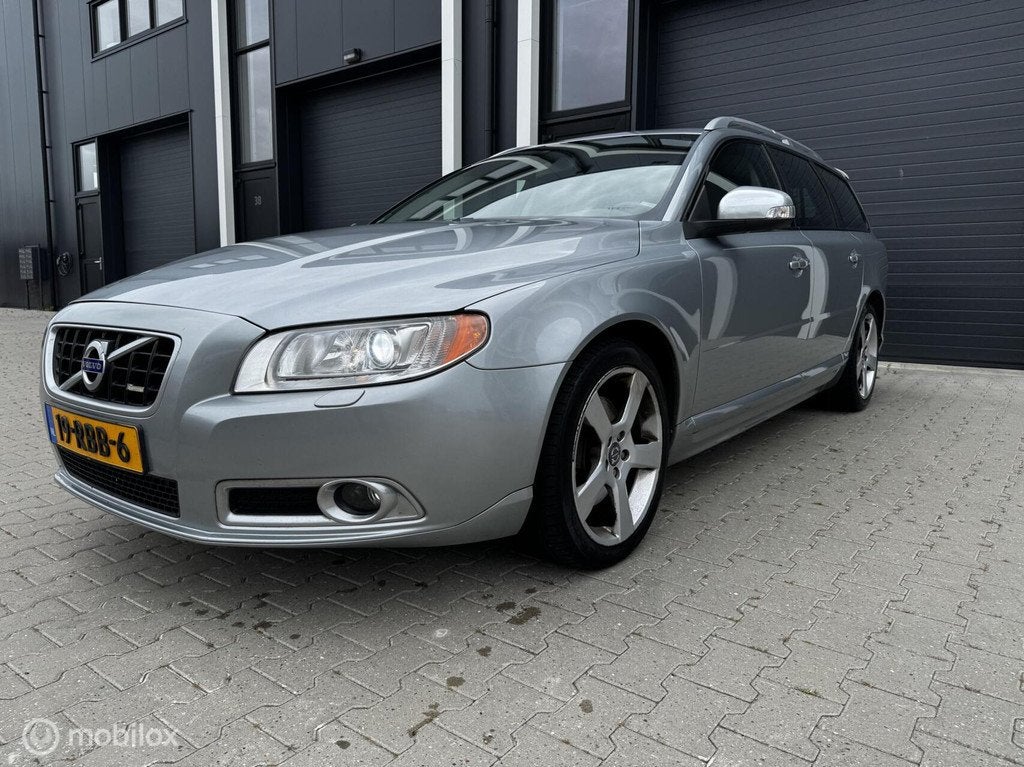 Volvo V70 2.0T R-Design 2011, Auto's, Volvo, Euro 5, 4 cilinders, Automatische klimaatregeling, 203 pk