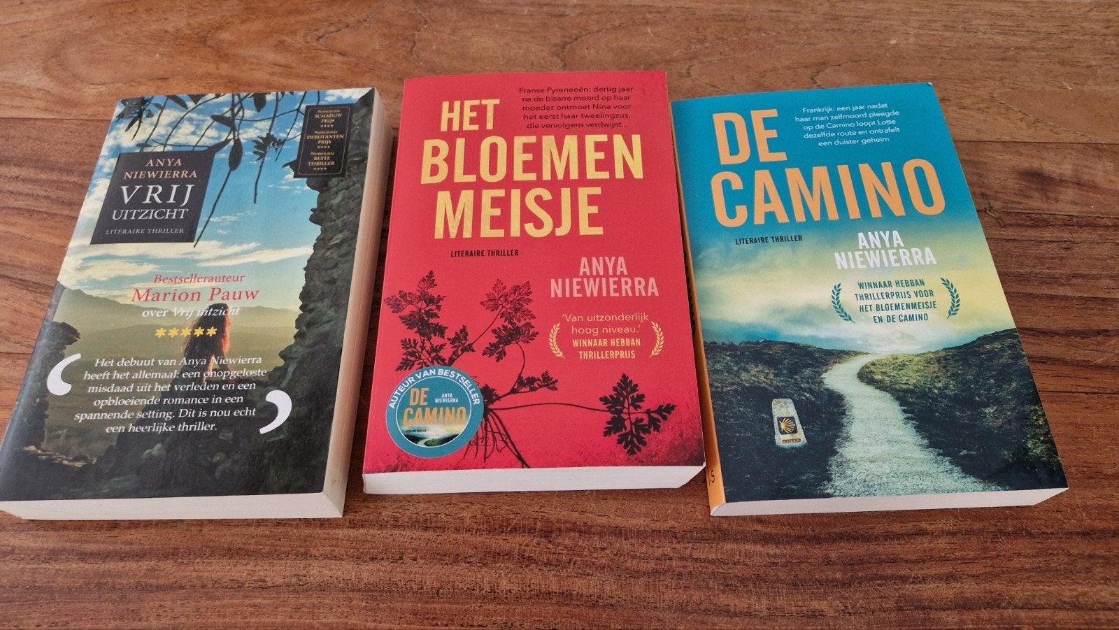 Vrij Uitzicht, Het Bloemenmeisje en De Camino, Boeken, Thrillers, Ophalen of Verzenden