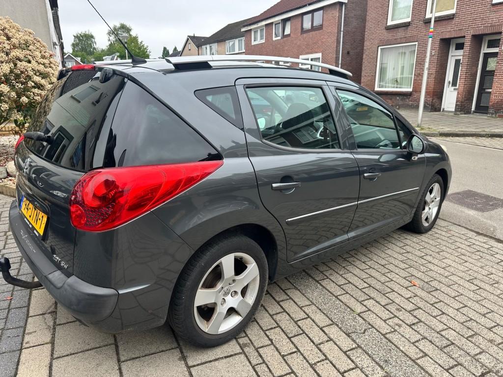 Peugeot 207 1.6 VTI PREMIÈRE SW, Voorwielaandrijving, Euro 5, Gebruikt, 4 cilinders