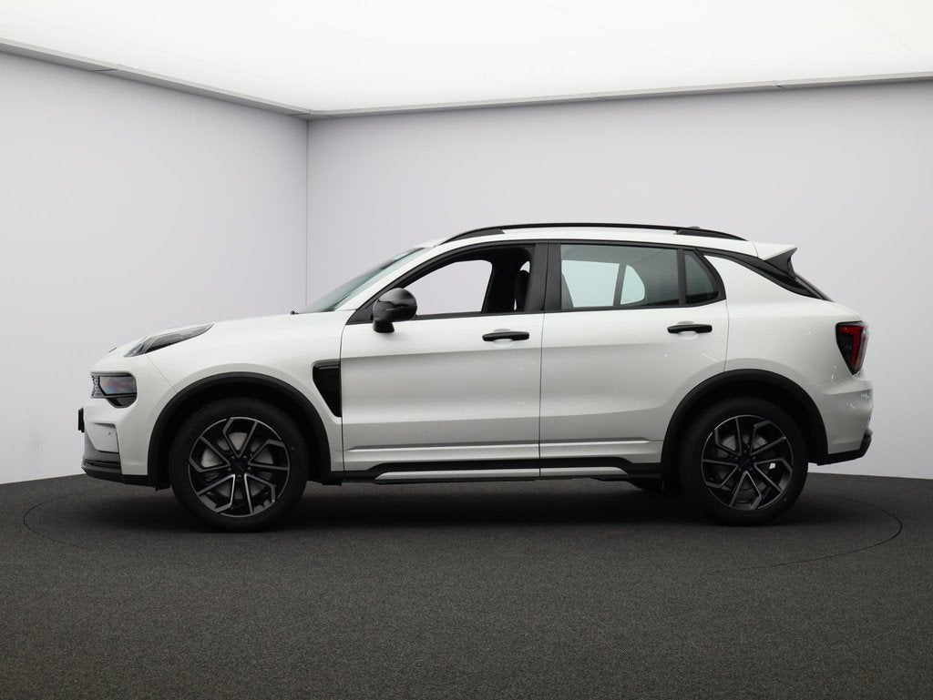 Lynk & Co 01 1.5 Core VOORRAADACTIE! € 43145.- VOOR € 36, Automatische klimaatregeling, Euro 6, 4 cilinders, Alcantara