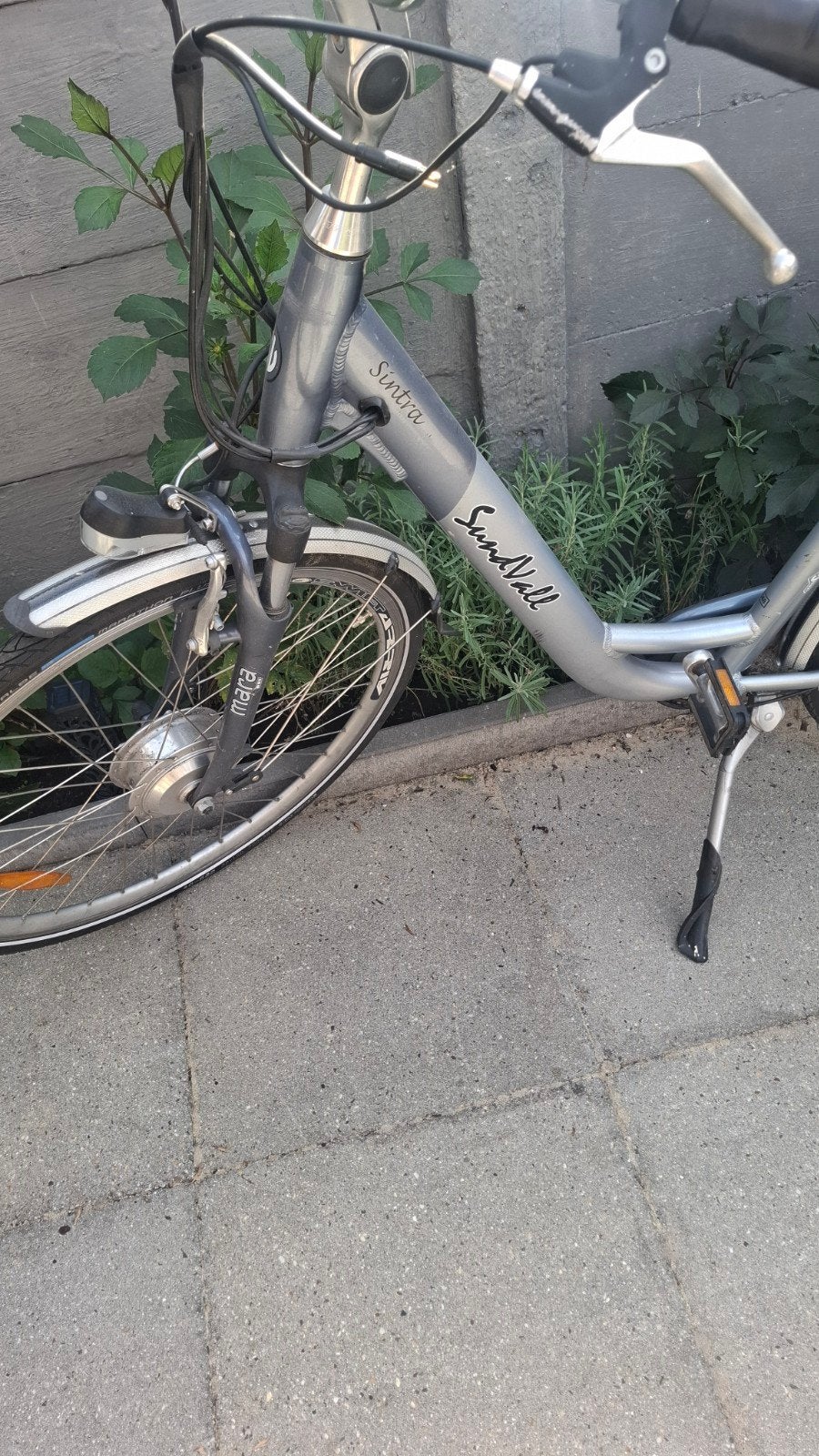 Gezocht display voor elektrische fiets Sundvall Sintra, Fietsen en Brommers, Fietsen | Dames | Damesfietsen, Ophalen, Overige merken