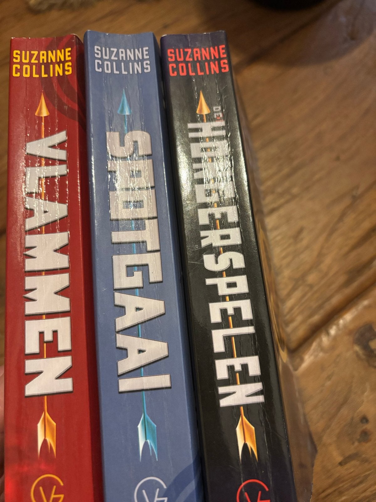 De Hongerspelen Trilogie - Suzanne Collins, Ophalen, Zo goed als nieuw